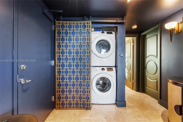 $11,500 | 200 Ocean Drive, Unit 8F, Miami Beach, FL 33139