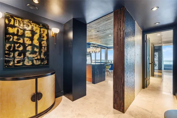 $11,500 | 200 Ocean Drive, Unit 8F, Miami Beach, FL 33139