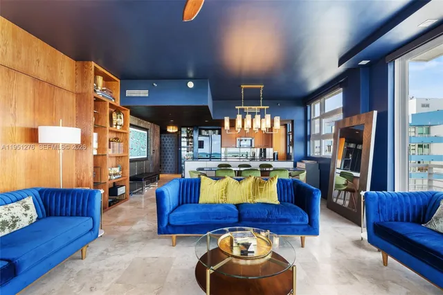 $15,000 | 200 Ocean Drive, Unit 8F, Miami Beach, FL 33139