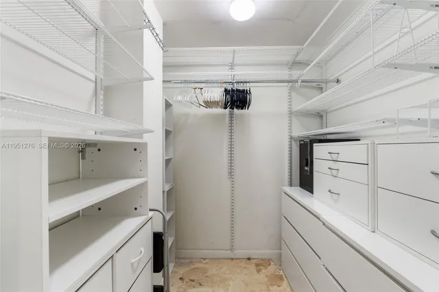 $15,000 | 200 Ocean Drive, Unit 8F, Miami Beach, FL 33139