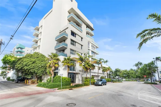 $15,000 | 200 Ocean Drive, Unit 8F, Miami Beach, FL 33139