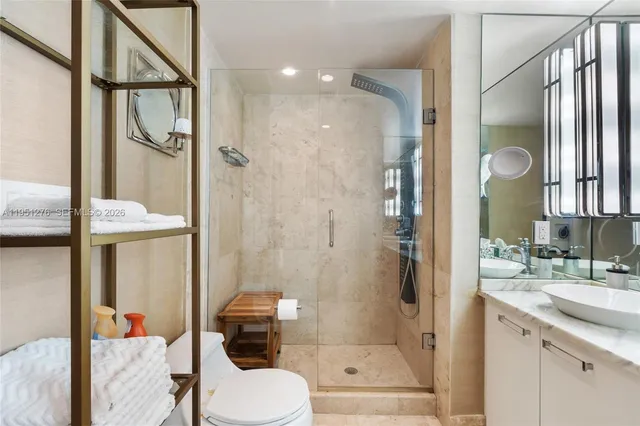 $15,000 | 200 Ocean Drive, Unit 8F, Miami Beach, FL 33139