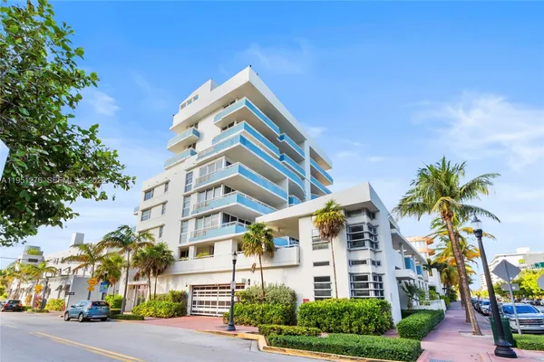 $11,500 | 200 Ocean Drive, Unit 8F, Miami Beach, FL 33139