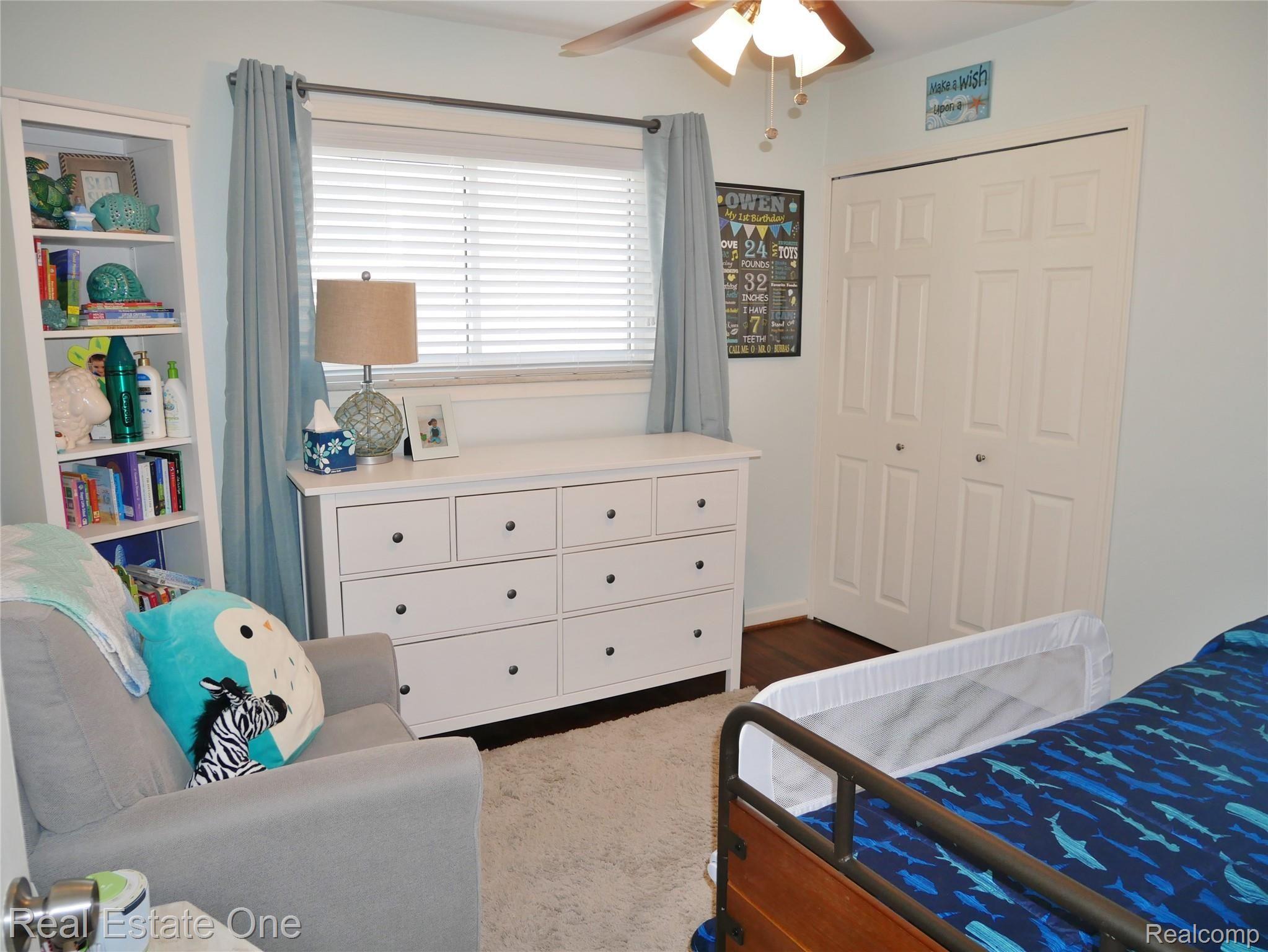 4031 Normandy Road Royal Oak, MI 48073 - Photo 14 of 18 bedroom 2.JPG