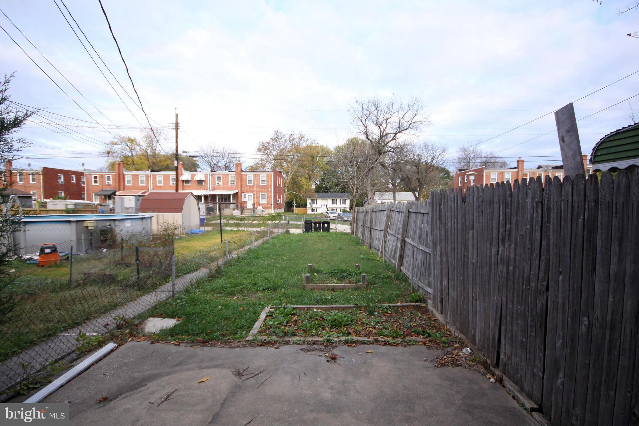 3702 Clarenell Road Baltimore, MD 21229 - Photo 21 of 28 Exterior (Rear)