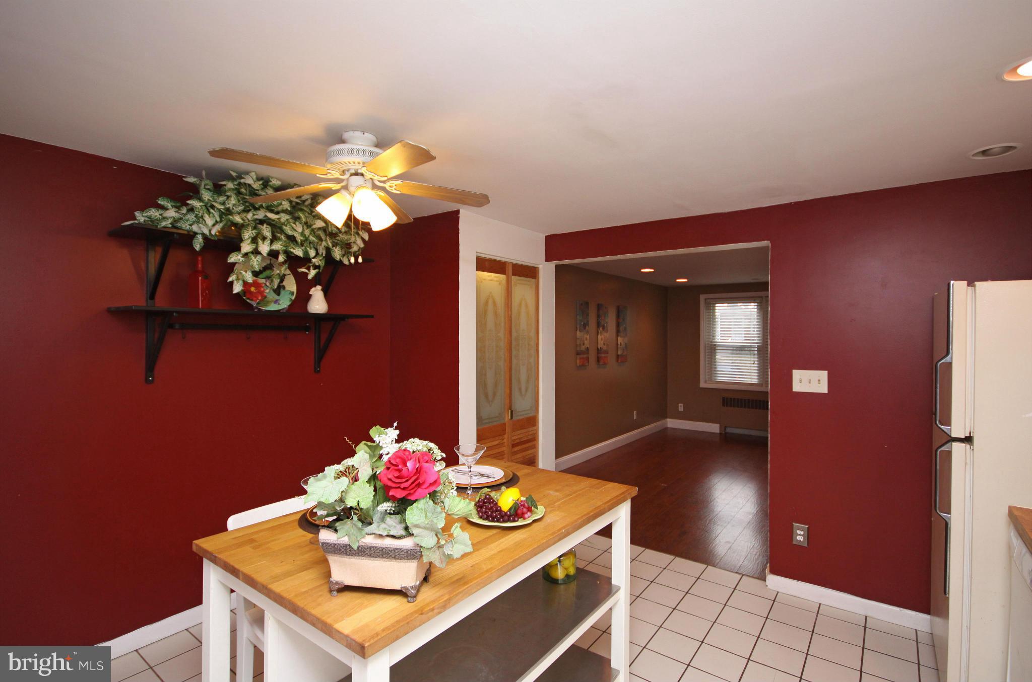 3702 Clarenell Road Baltimore, MD 21229 - Photo 7 of 28 Kitchen