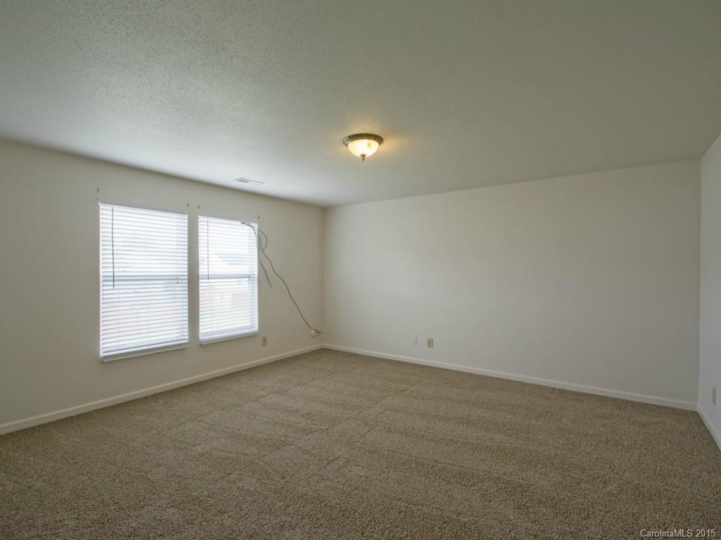 14215 Luscombe Farm Road Charlotte, NC 28278 - Photo 11 of 16