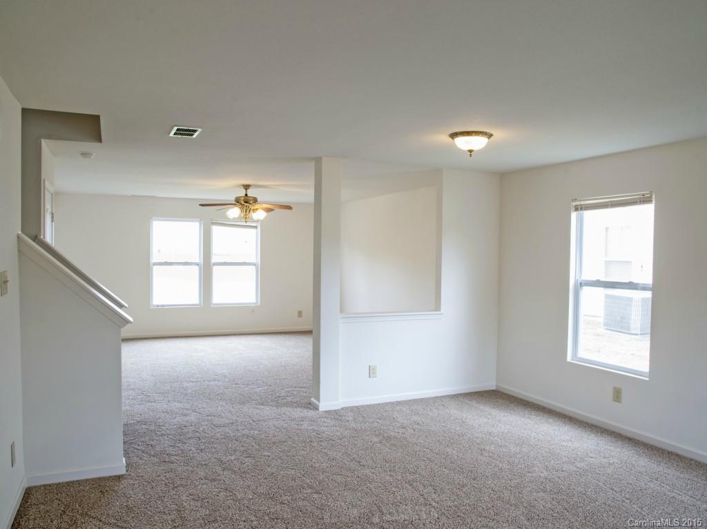 14215 Luscombe Farm Road Charlotte, NC 28278 - Photo 4 of 16