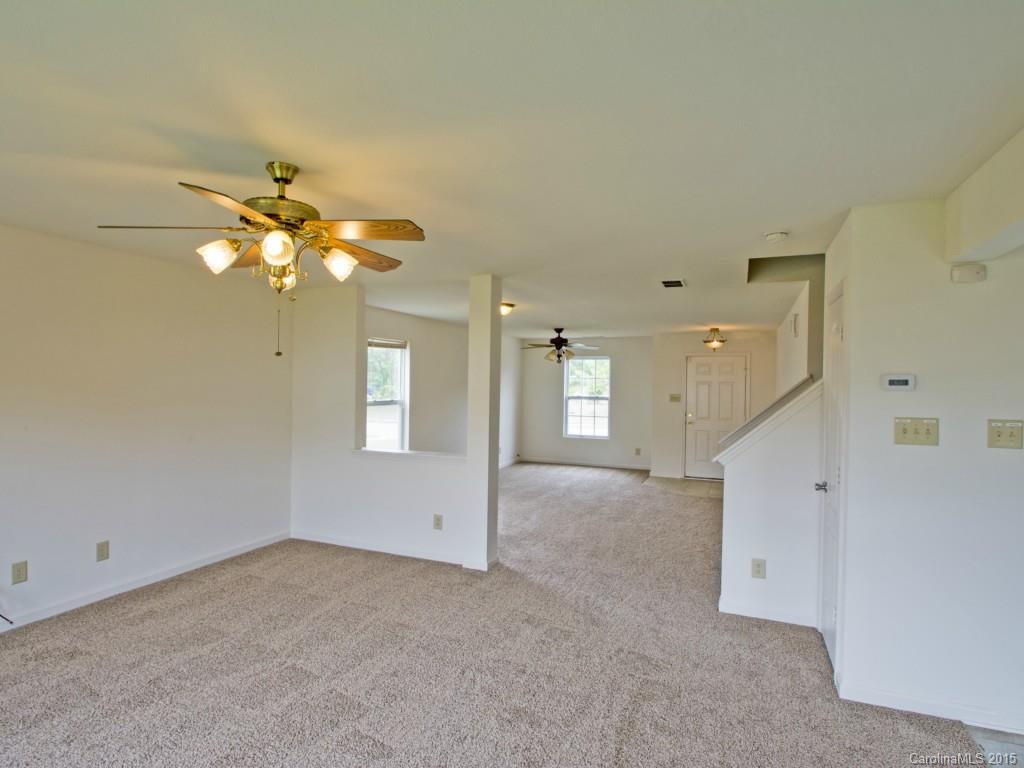 14215 Luscombe Farm Road Charlotte, NC 28278 - Photo 5 of 16