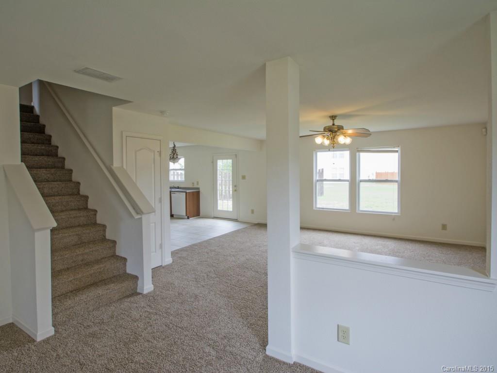 14215 Luscombe Farm Road Charlotte, NC 28278 - Photo 7 of 16