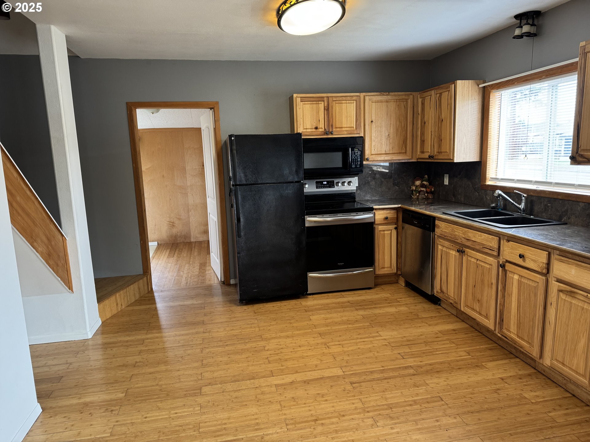 1010 North Lake Road Lakeside, OR 97449 - Photo 5 of 38