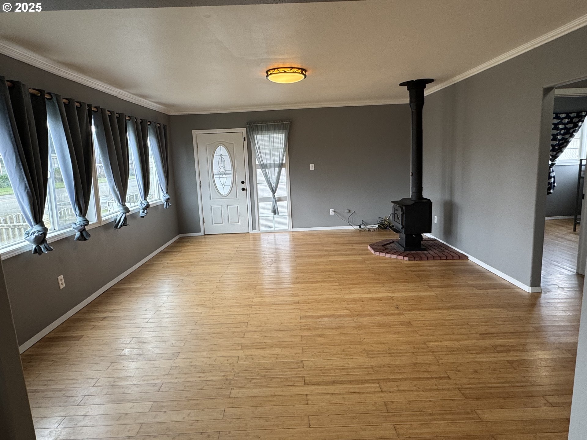 1010 North Lake Road Lakeside, OR 97449 - Photo 7 of 38