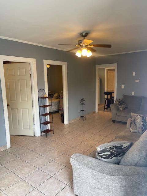 1148 Highview Road Lake Worth, FL 33462 - Photo 5 of 22 Living Room
