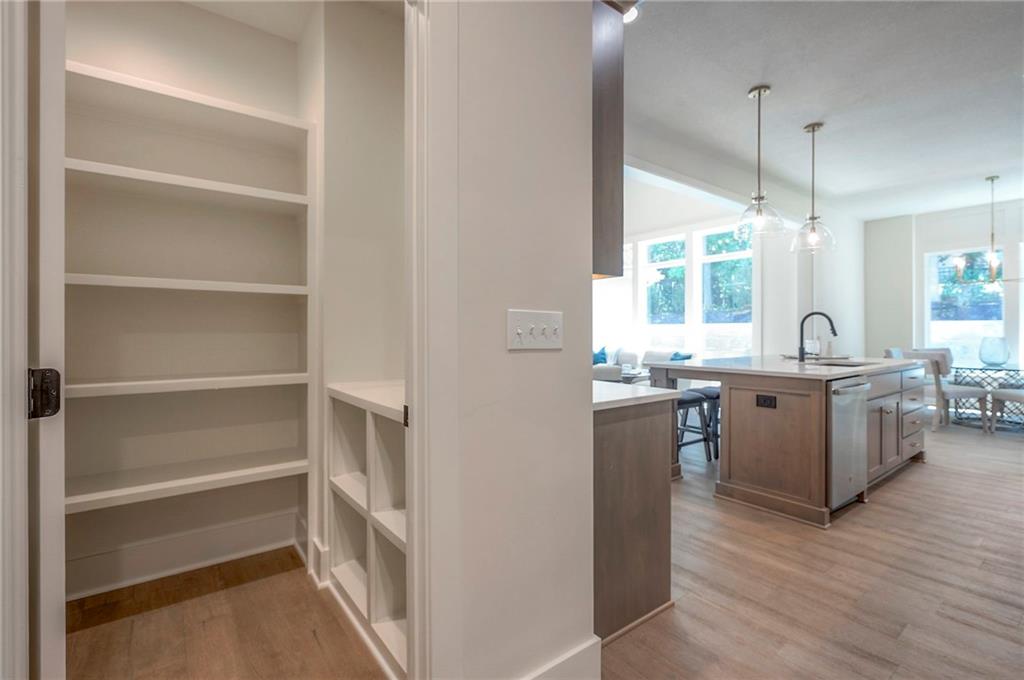 6753 Longview Road Shawnee, KS 66218 - Photo 12 of 31