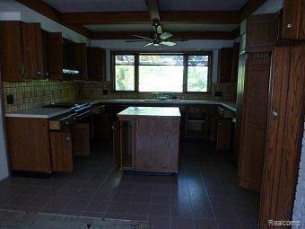 1100 Bird Road Ortonville, MI 48462 - Photo 10 of 16 KitBird.JPG