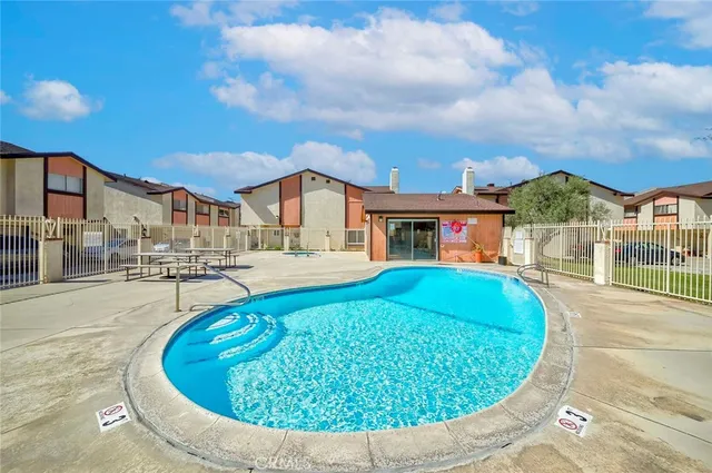 $650,000 | 14002 Cerise Avenue, Hawthorne, CA 90250