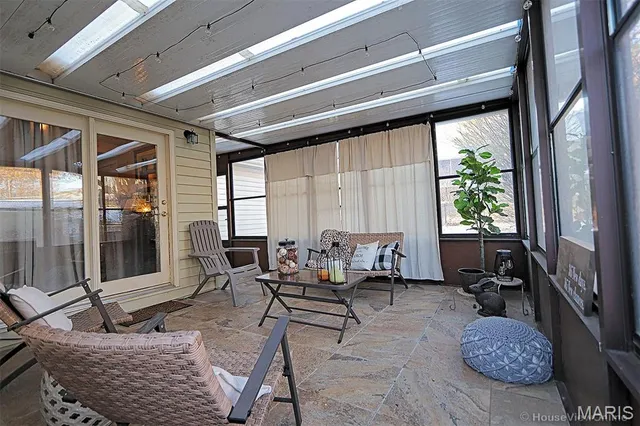 $304,999 | 2418 Old Cape Road, Jackson, MO 63755