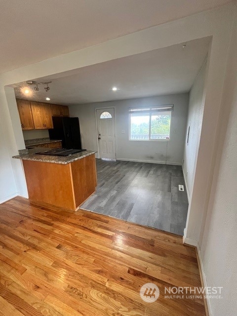 509 Grandey Way Northeast Renton, WA 98056 - Photo 9 of 27