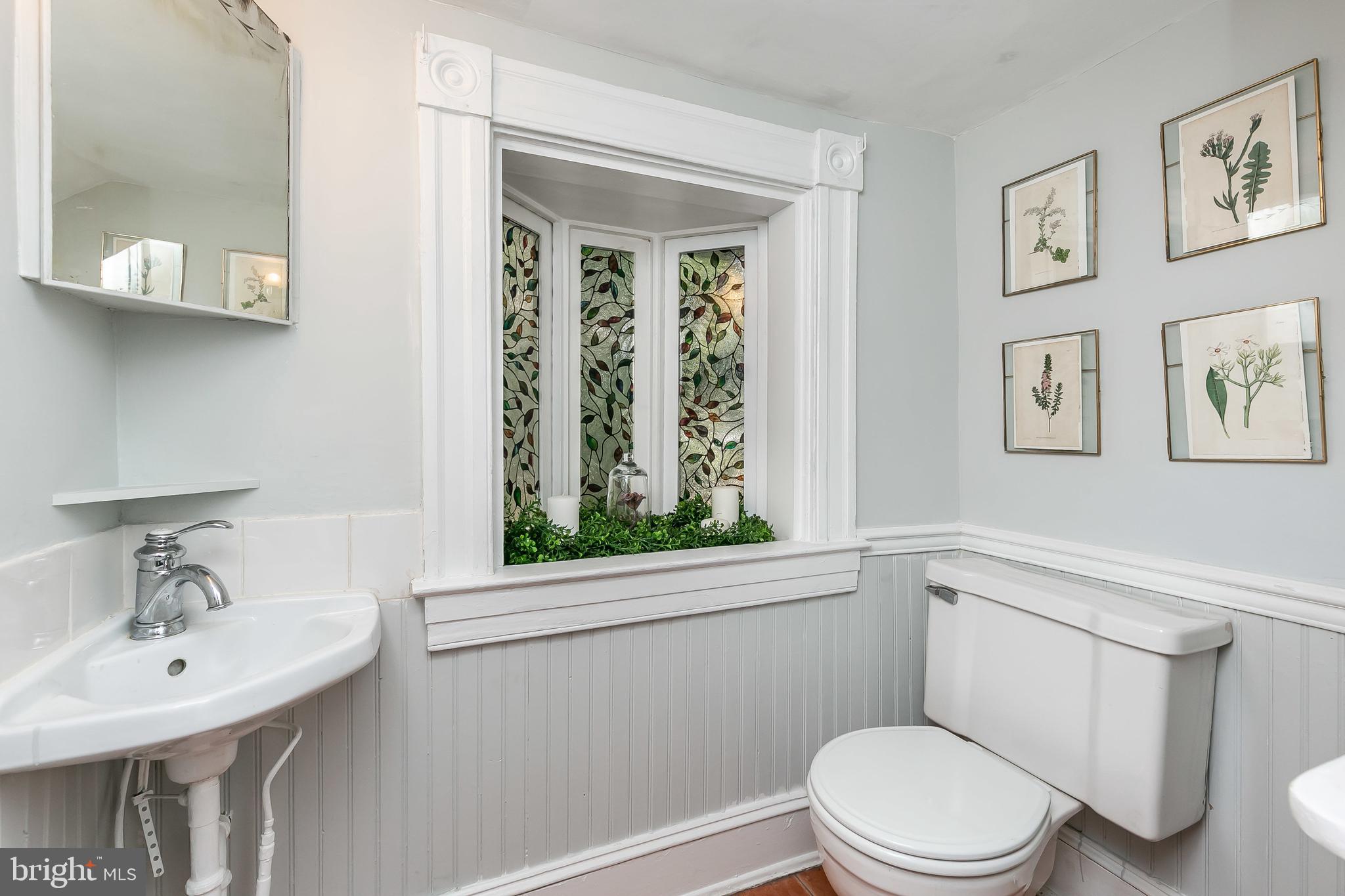 5506 Rusk Avenue Baltimore, MD 21215 - Photo 24 of 54 1st floor powder room