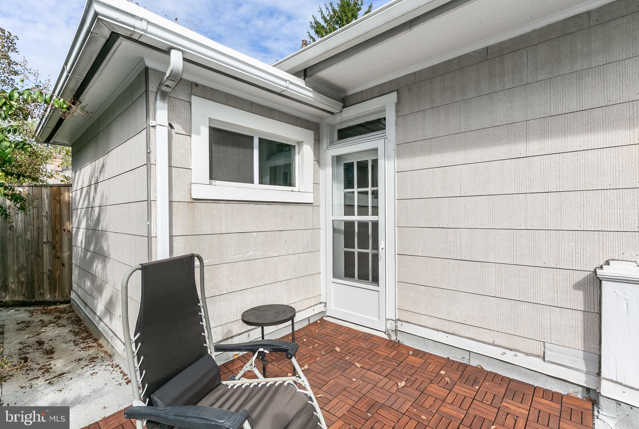 5506 Rusk Avenue Baltimore, MD 21215 - Photo 40 of 54 Perfect to watch Preakness!