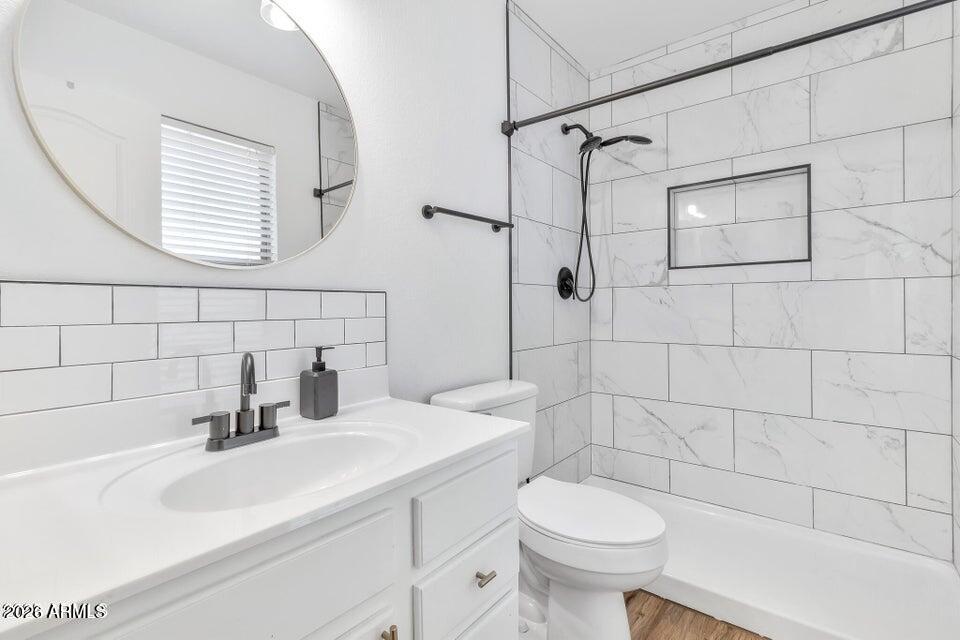 3454 South Chaparral Road Apache Junction, AZ 85119 - Photo 11 of 21 PRIMARY BATH