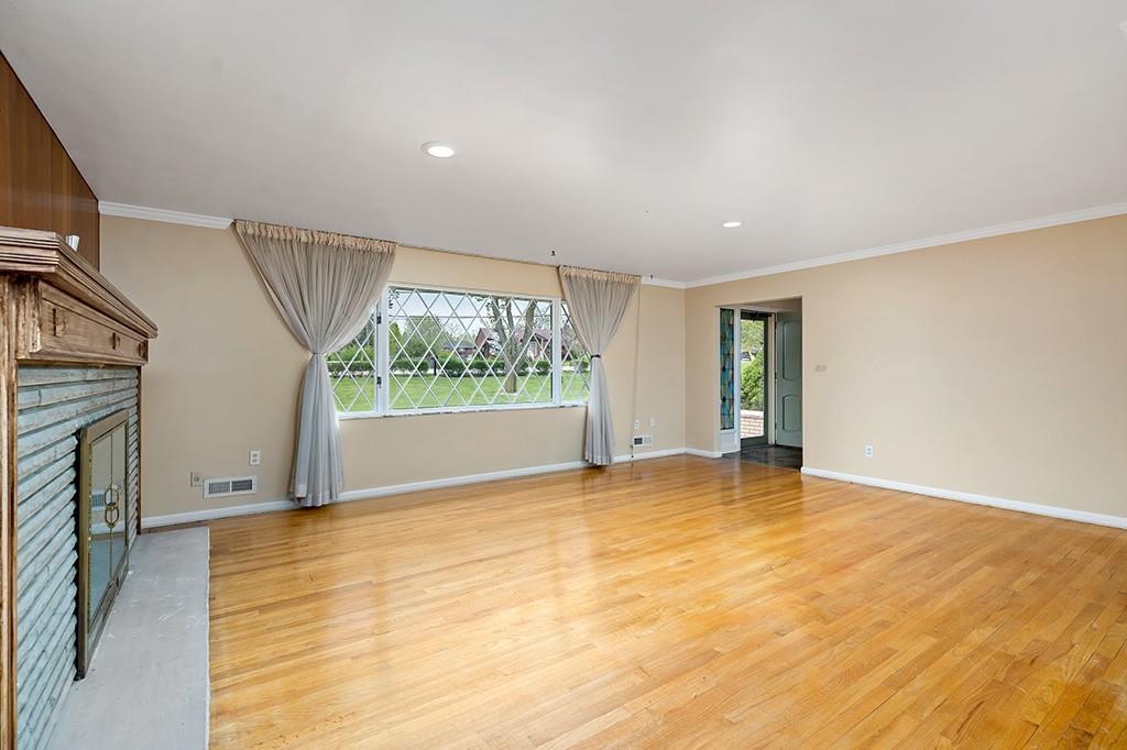 1357 Country Club Road Monongahela, PA 15063 - Photo 4 of 24 Gallery Image 4