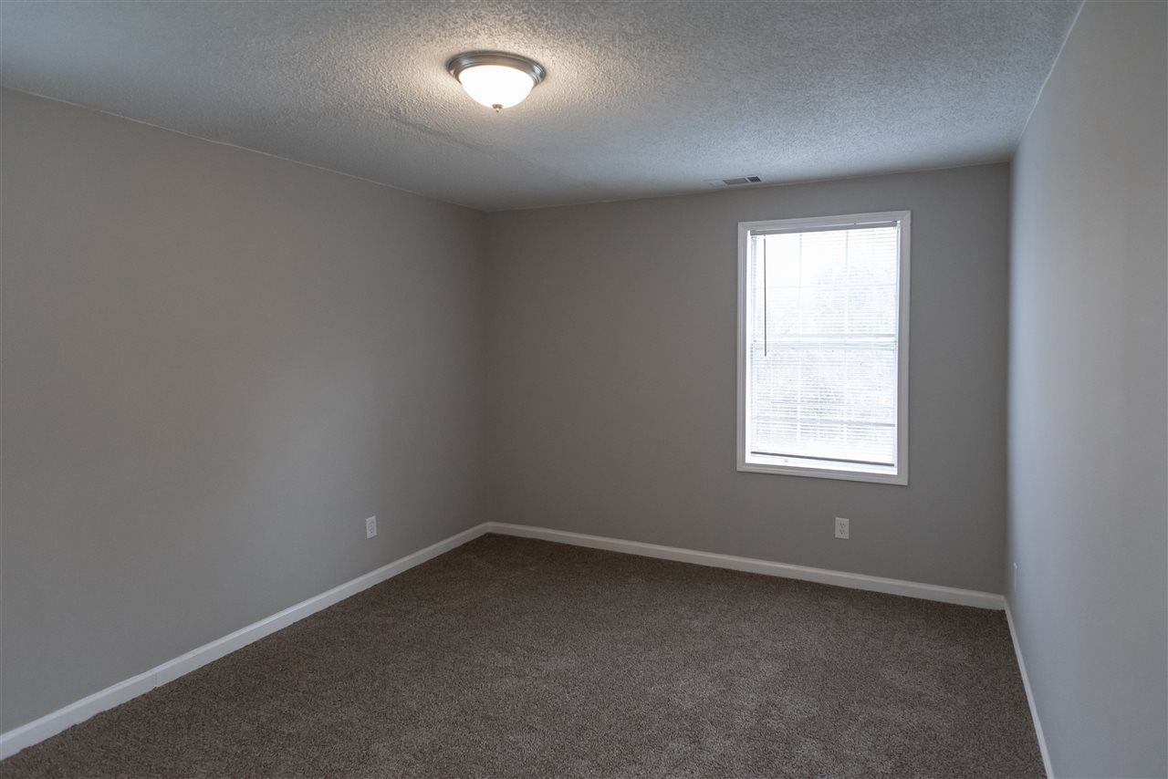 972 Lydgate Road Memphis, TN 38116 - Photo 10 of 15