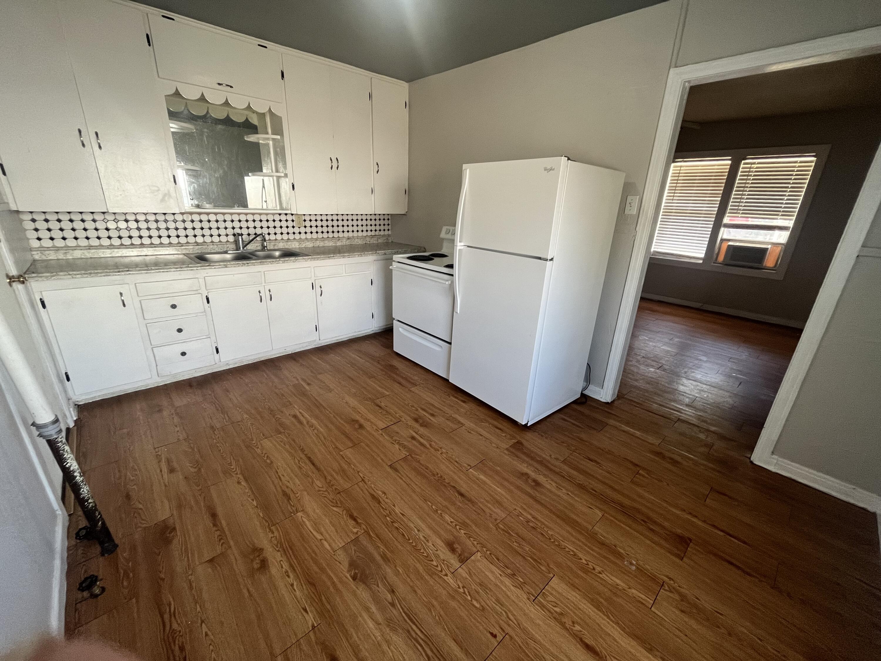 2810 41st Street Lubbock, TX 79413 - Photo 3 of 6 IMG_1350