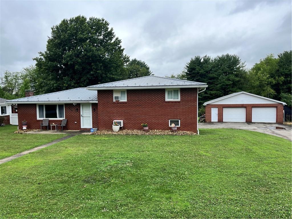 964 McKnight Road Indiana, PA 15701 - Photo 1 of 20 Gallery Image 1