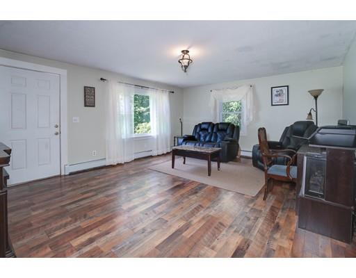 4 East Brookfield Road North Brookfield, MA 01535 - Photo 9 of 26 Gallery Image 9