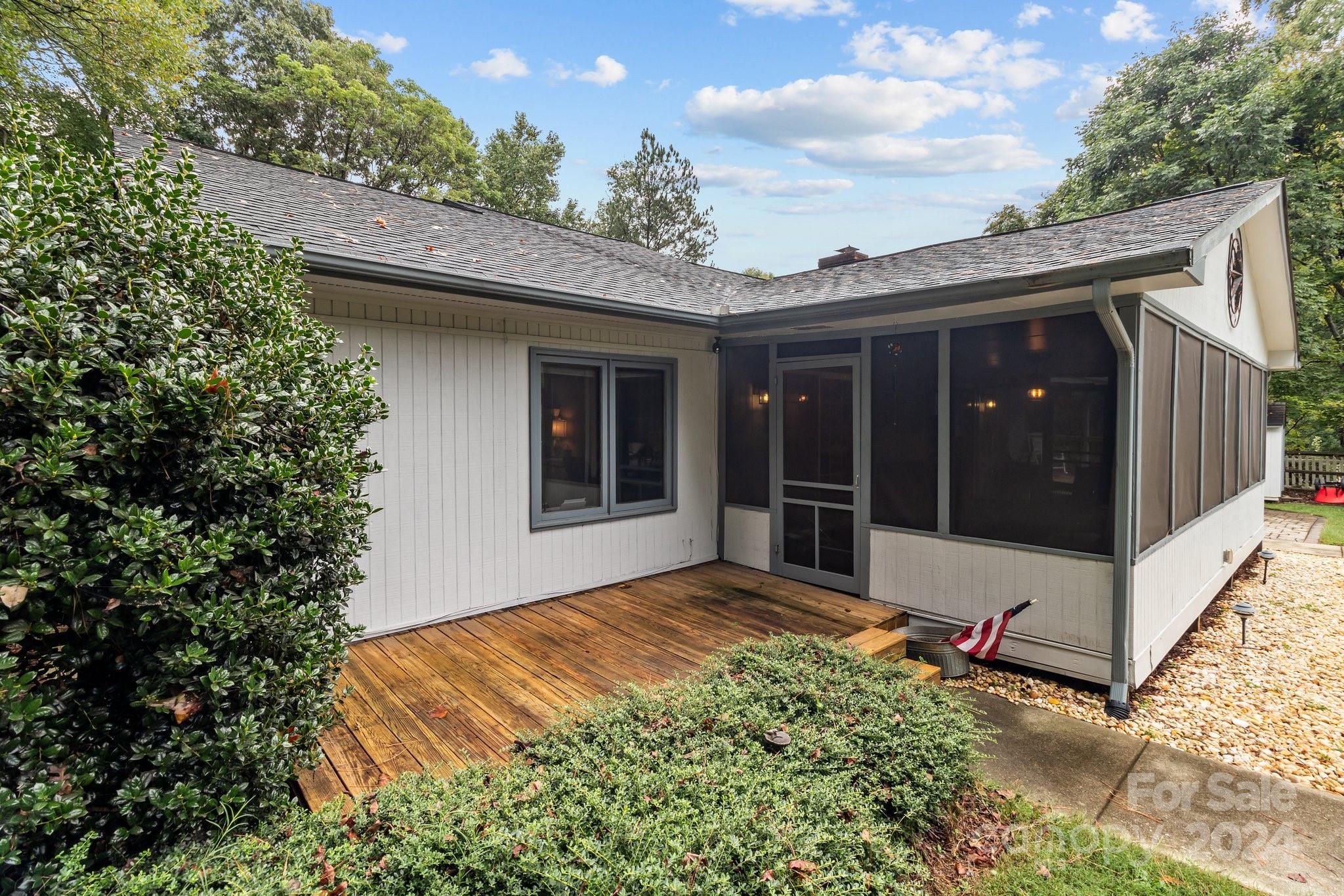 8092 Golf Course Drive North Denver, NC 28037 - Photo 35 of 48