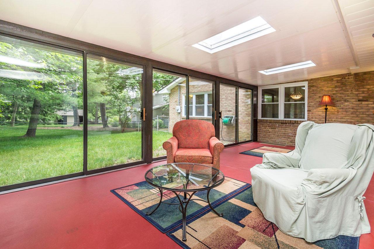 880 Greenridge Road Columbus, OH 43235 - Photo 16 of 34 Gallery Image 16