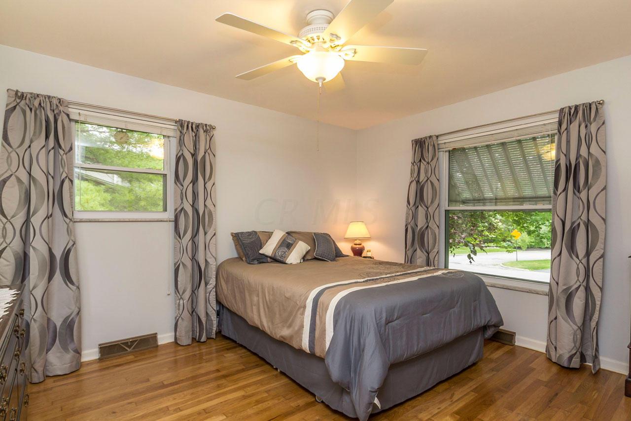 880 Greenridge Road Columbus, OH 43235 - Photo 17 of 34 Gallery Image 17