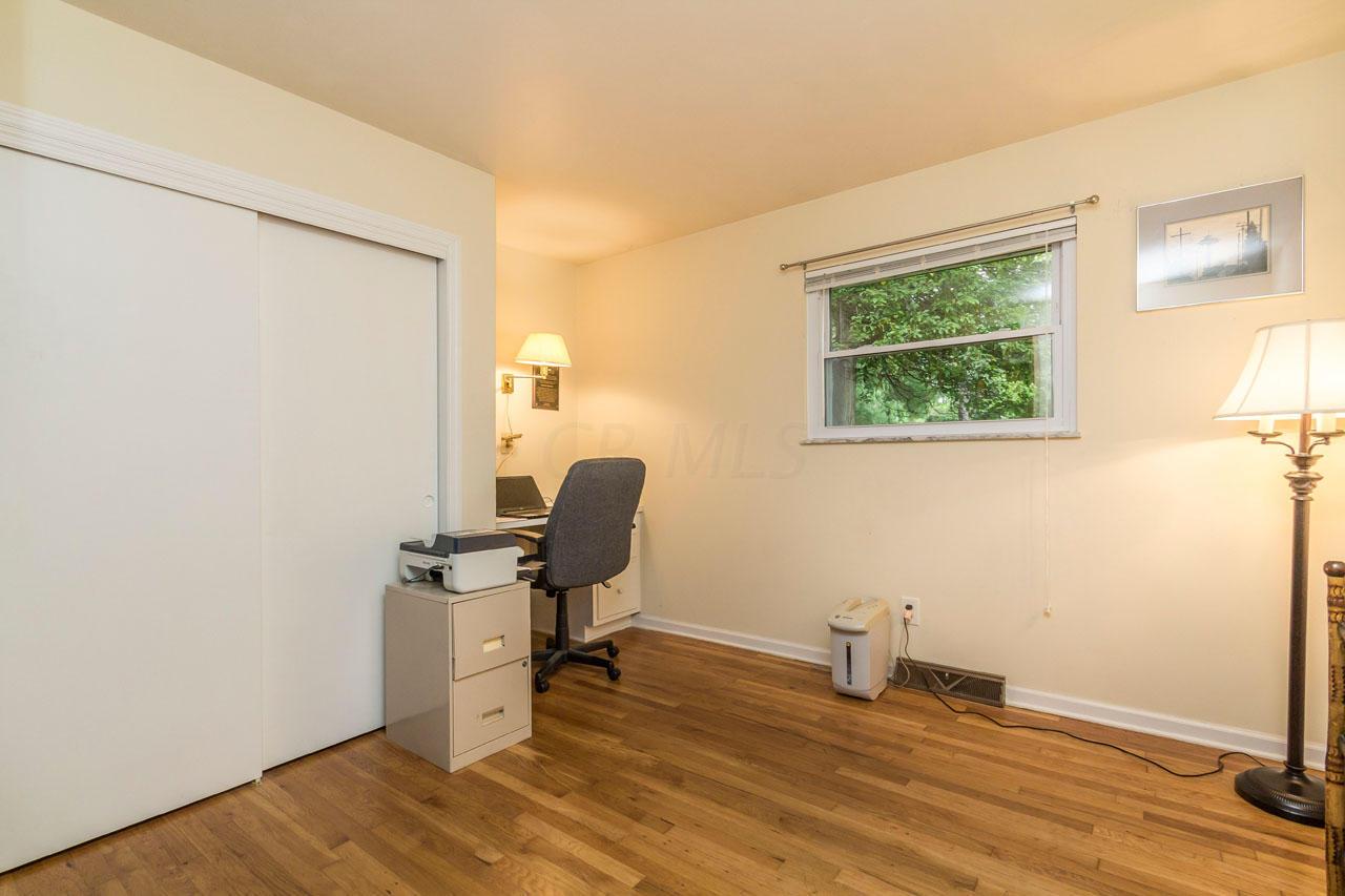 880 Greenridge Road Columbus, OH 43235 - Photo 22 of 34 Gallery Image 22