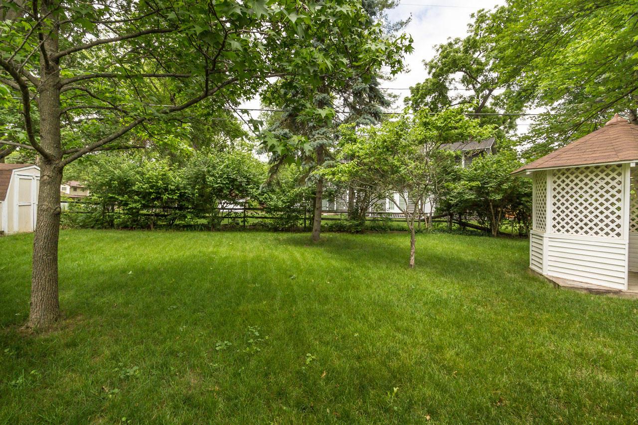 880 Greenridge Road Columbus, OH 43235 - Photo 32 of 34 Gallery Image 32