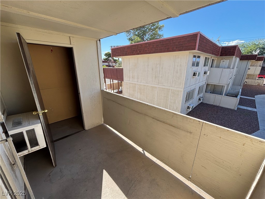 5340 South Swenson Street, Unit 68 Las Vegas, NV 89119 - Photo 2 of 14