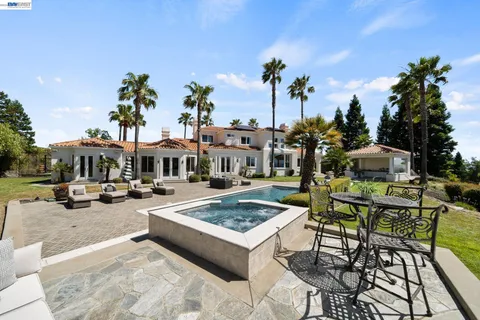 $5,750,000 | 27 Eagle Ridge Lane, Danville, CA 94506