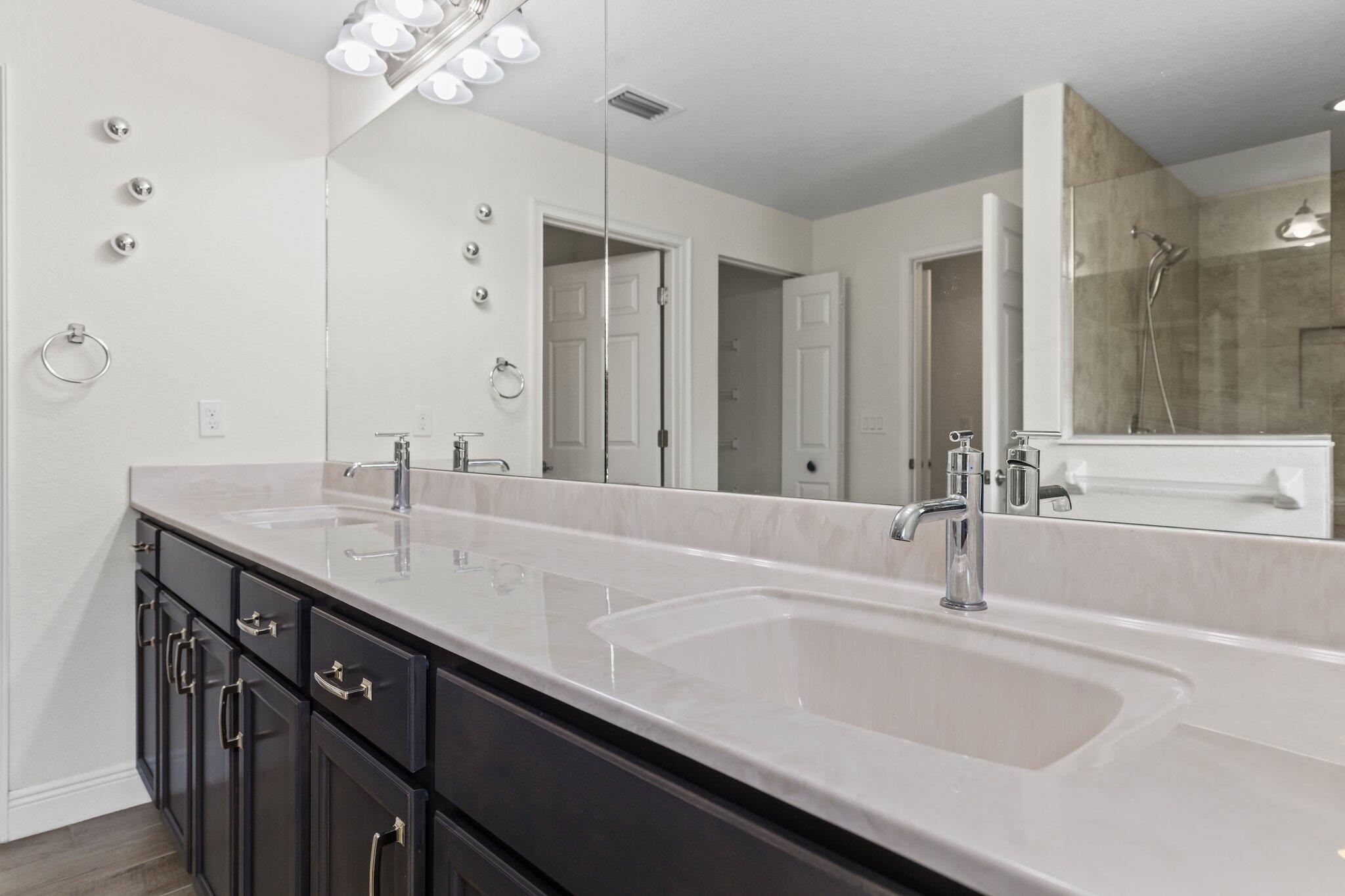 8682 Lonesome Pine Trail Fort Pierce, FL 34945 - Photo 17 of 24 large-01910885-bb2f-700e-9a08-1cf99543b0