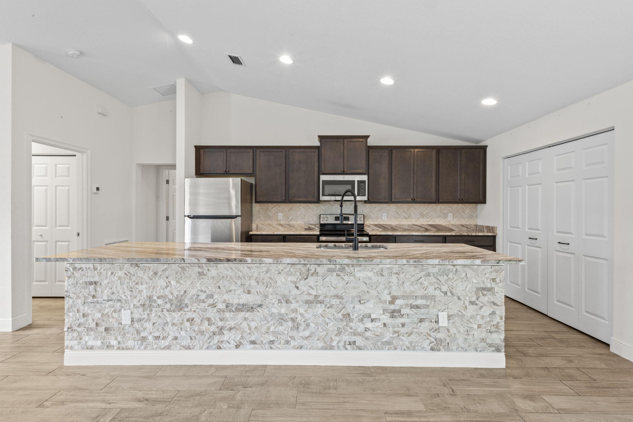 8682 Lonesome Pine Trail Fort Pierce, FL 34945 - Photo 5 of 24 large-0195245f-4a6b-7346-af05-b44cea4da9