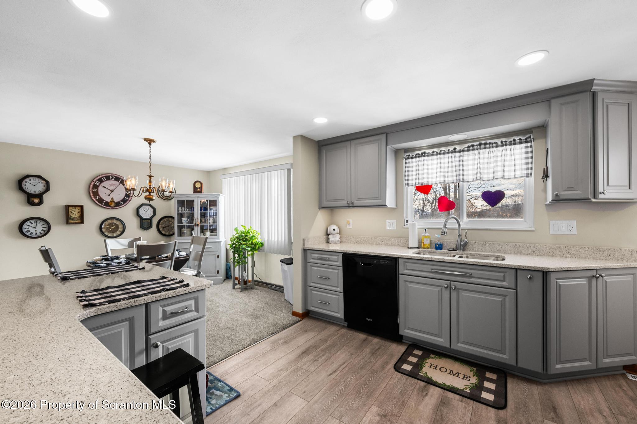 607 Meadow Lane Clarks Summit, PA 18411 - Photo 6 of 51 DSC_8093-2