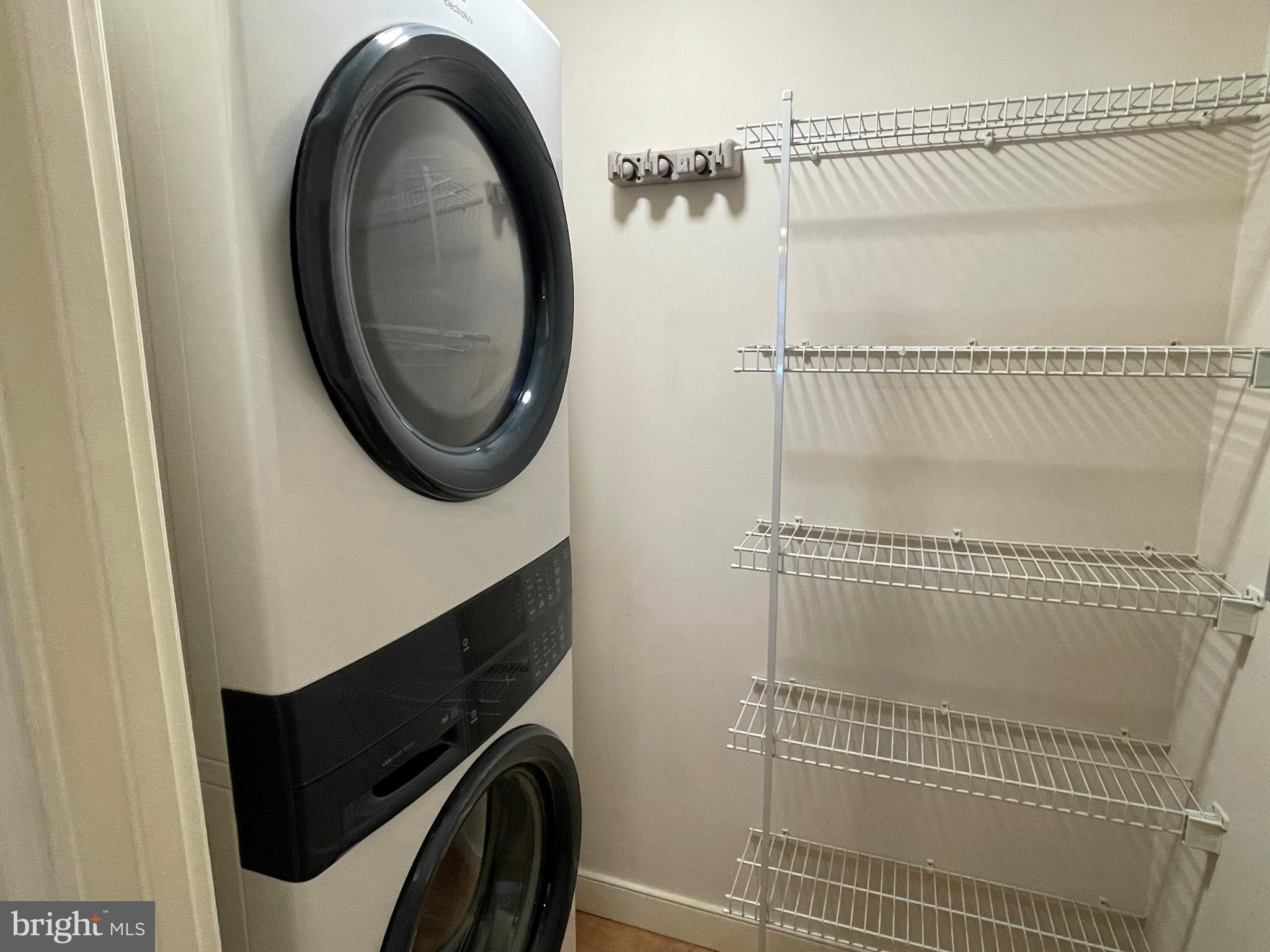 616 E Street Northwest, Unit 711 Washington, DC 20004 - Photo 22 of 44 Washer/Dryer