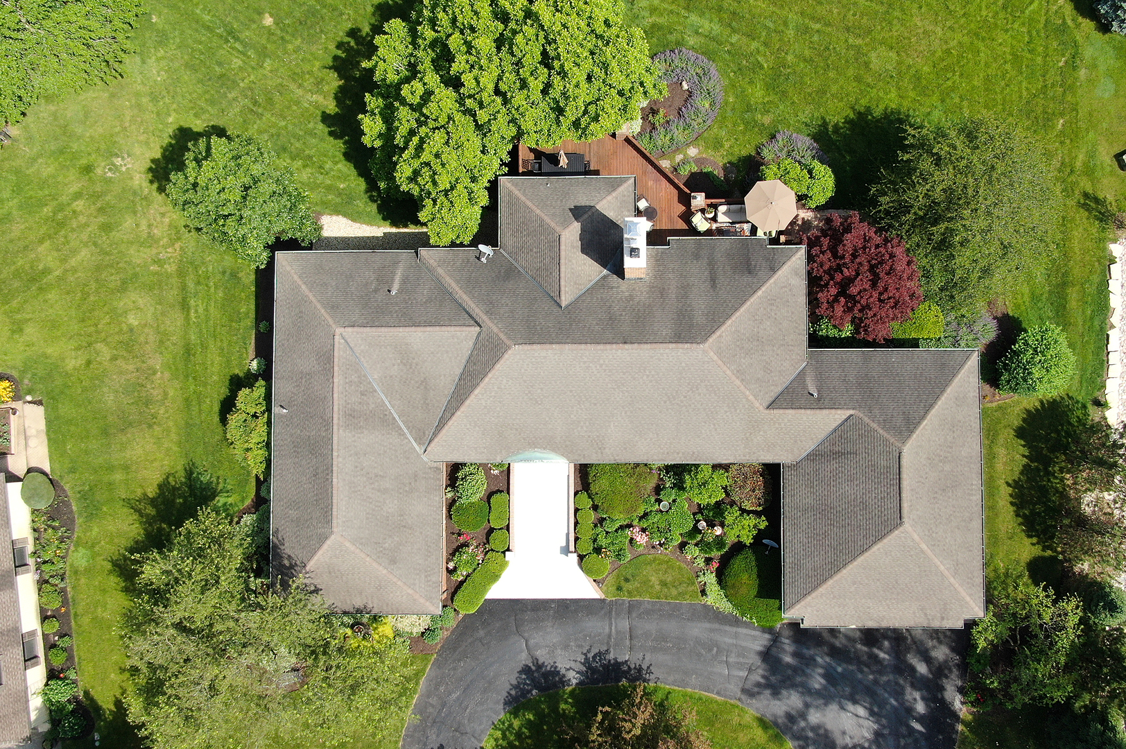 561 Aberdeen Road Frankfort, IL 60423 - Photo 58 of 67 an aerial view of a house with a yard