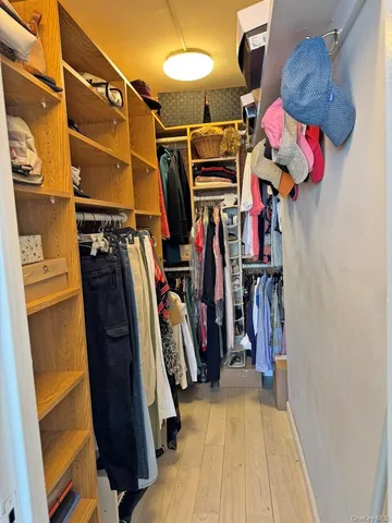 $399,000 | 269 Grand Central Parkway, Unit 31P | Glen Oaks