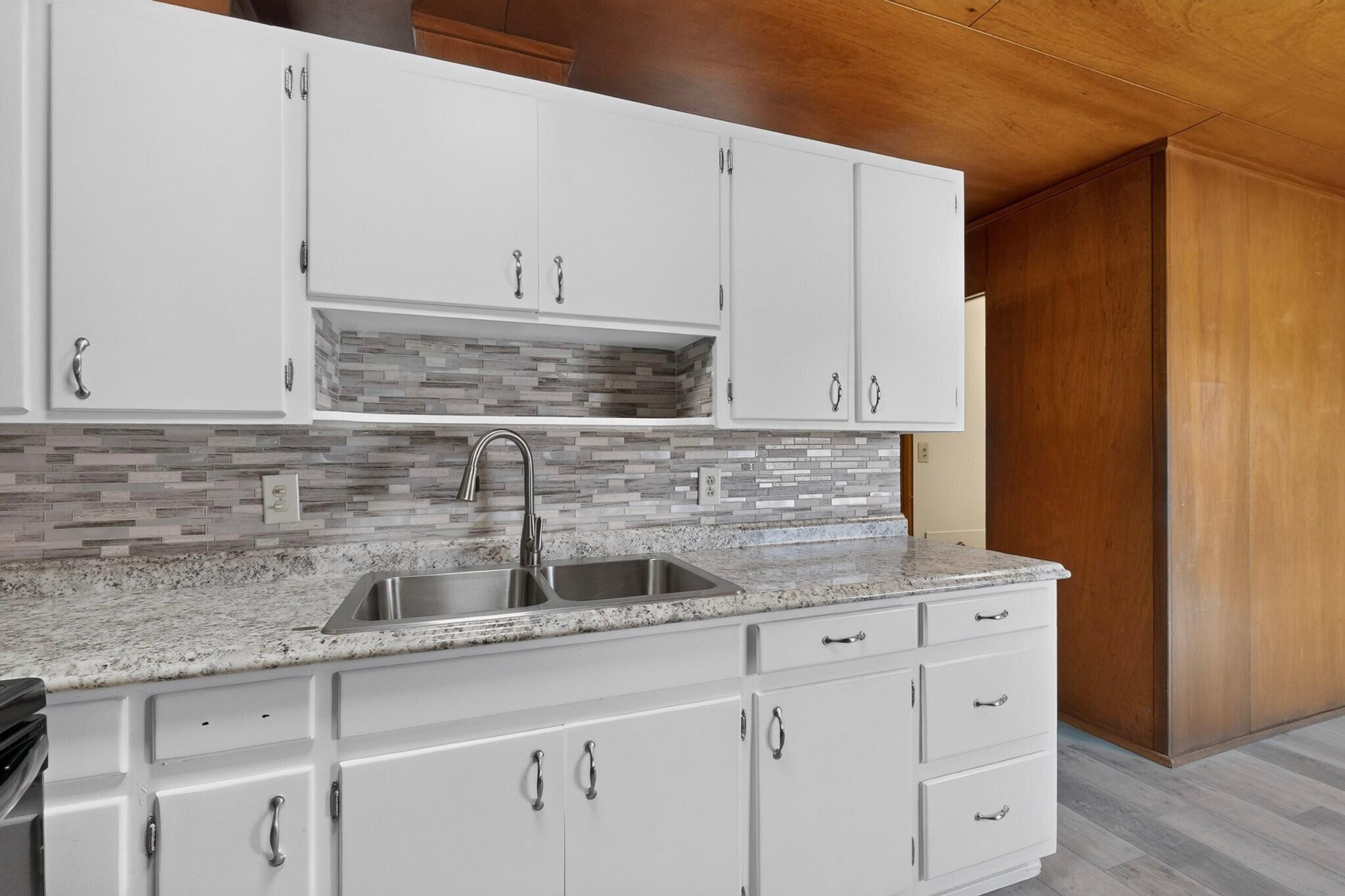1301 Aztec Road Northwest Albuquerque, NM 87107 - Photo 13 of 36 Gallery Image 13