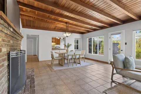 $1,049,000 | 4621 Crestwood Way, Sacramento, CA 95822