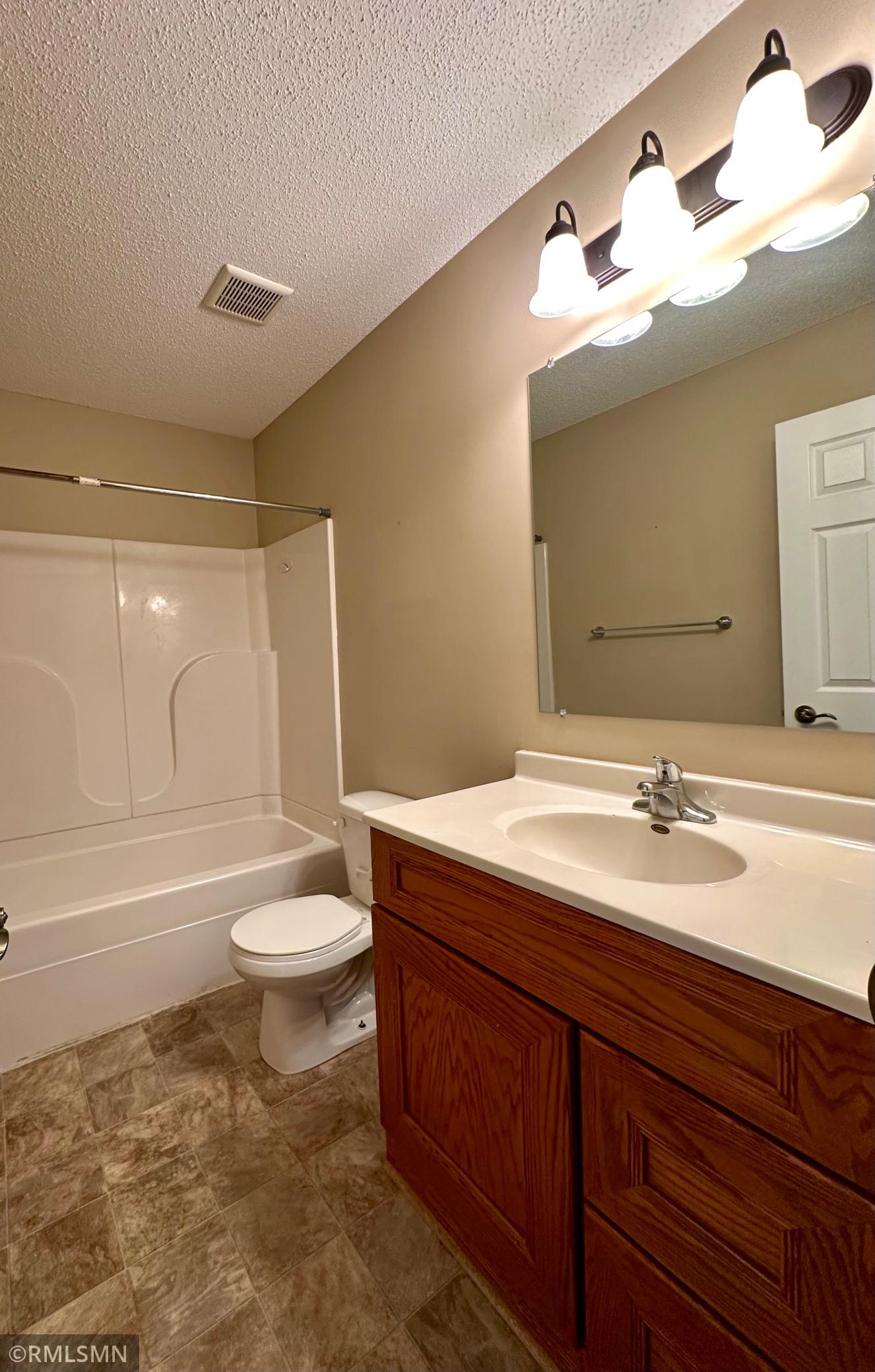 1760 Riverside Drive Shakopee, MN 55379 - Photo 19 of 23