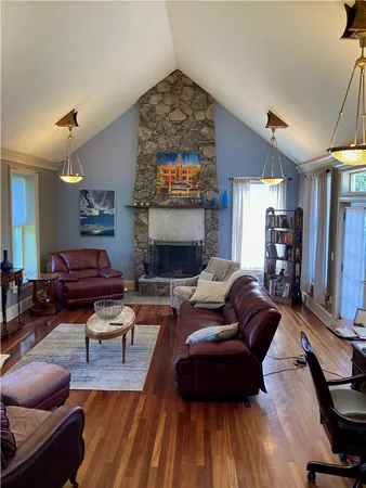 $4,200 | 15 Seabreeze Terrace, South Kingstown, RI 02879