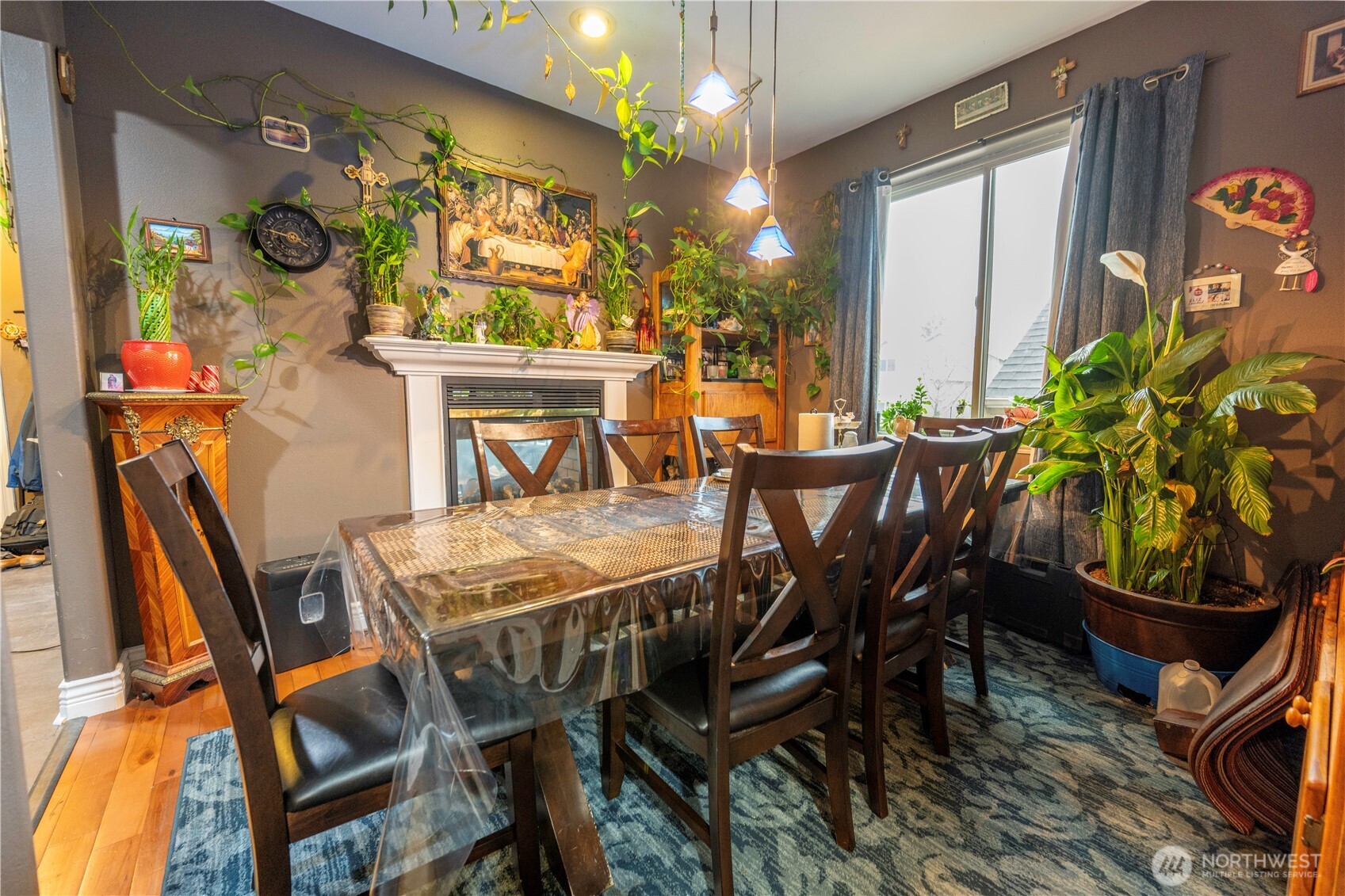 4173 Dover Street Bellingham, WA 98226 - Photo 12 of 40 a view of a dining room with furniture and a chandelier