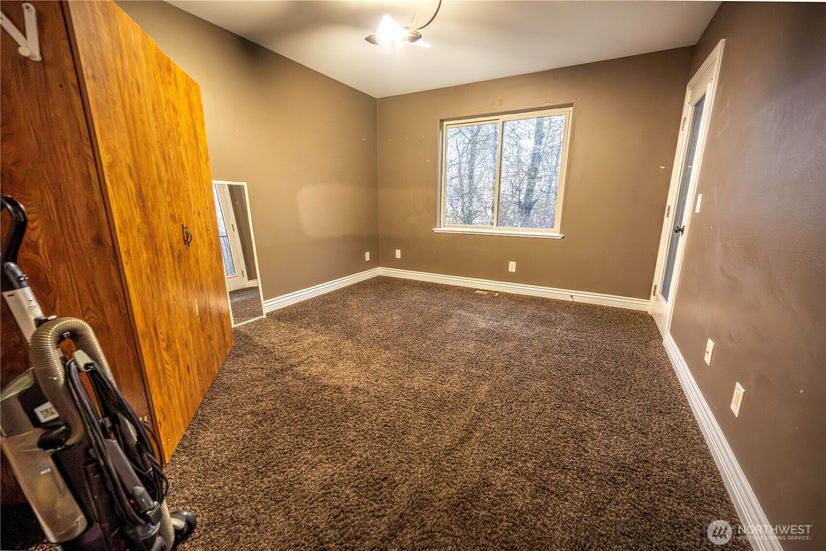 4173 Dover Street Bellingham, WA 98226 - Photo 35 of 40 a view of an empty room with a window