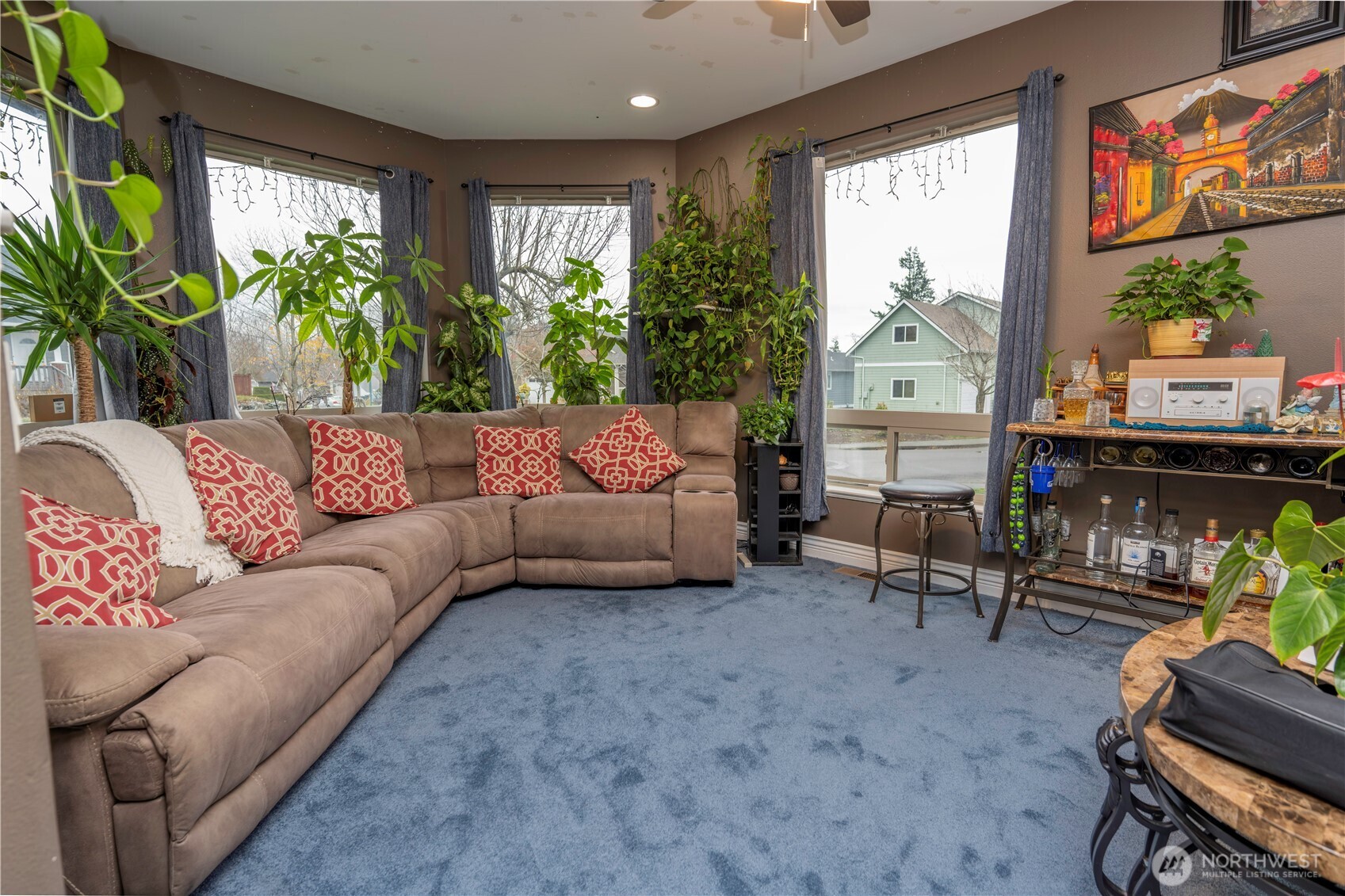 4173 Dover Street Bellingham, WA 98226 - Photo 5 of 40 a living room with furniture and a potted plant